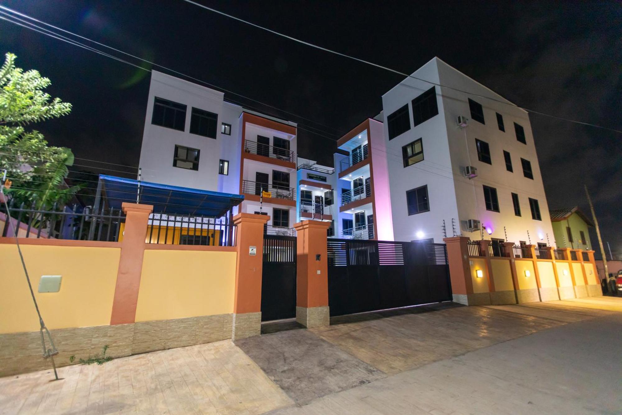 Washington Apartments - Just 25Mins Drive From The Airport Kwashieman Exterior photo