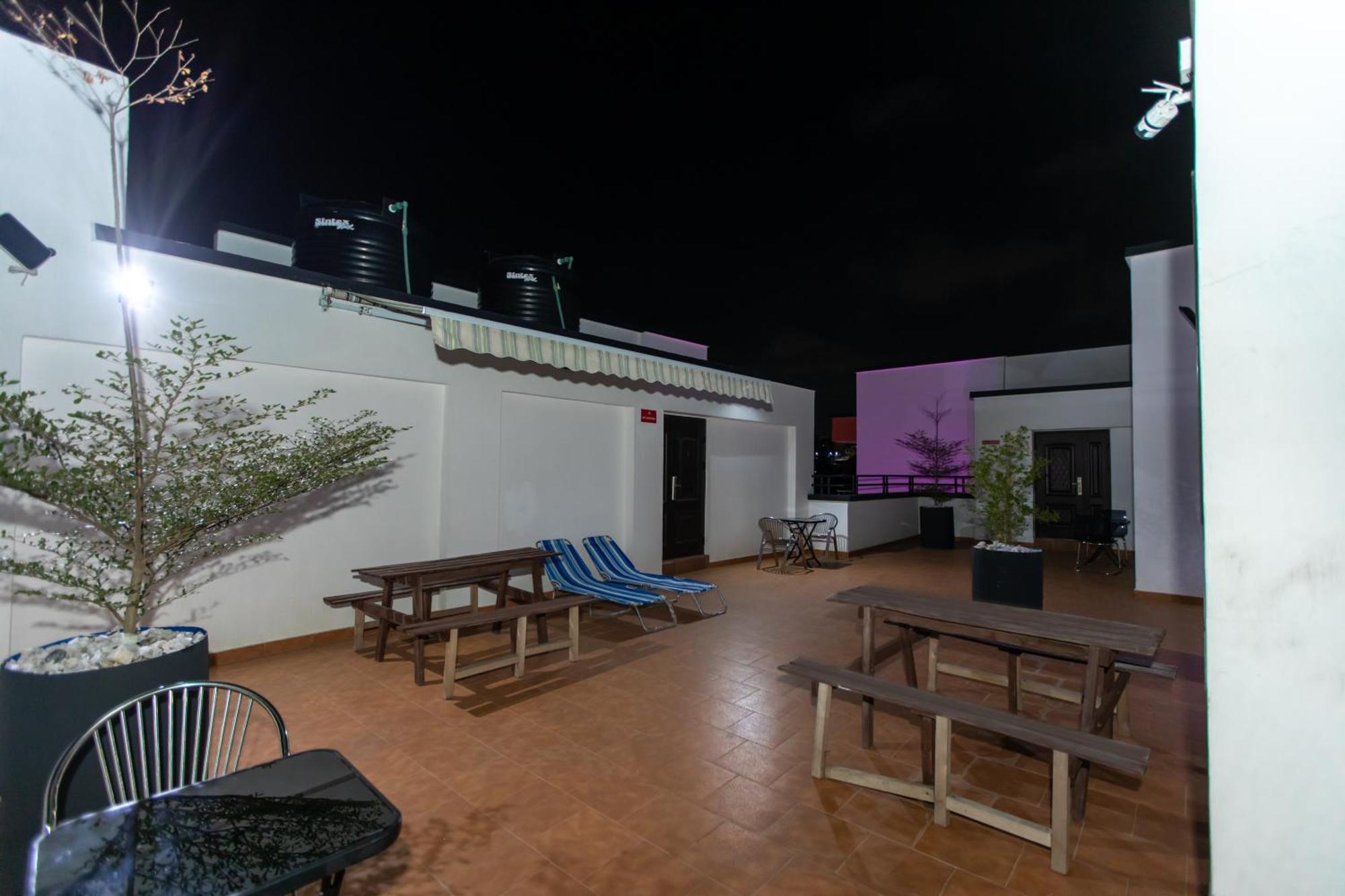 Washington Apartments - Just 25Mins Drive From The Airport Kwashieman Exterior photo